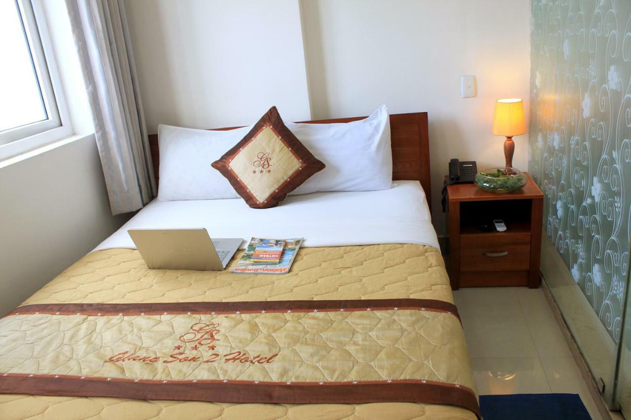 Giang Son 2 Hotel Хошимин Экстерьер фото