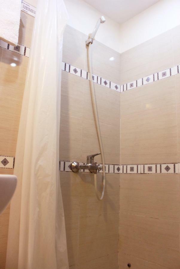 Giang Son 2 Hotel Хошимин Экстерьер фото